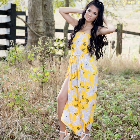 Yellow romper - Picture 2 of 2